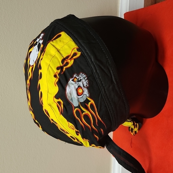 Flames and Raging Skulls Lined Headwrap - Picture 2 of 7